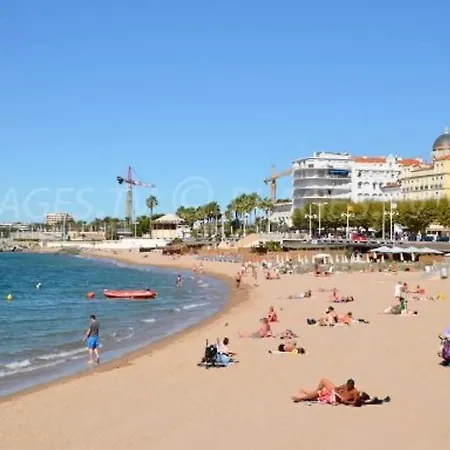 Apartamento En Front De Avec Balcon Saint-Raphaël
