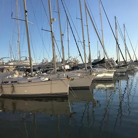 Apartmán En Front De Avec Balcon *