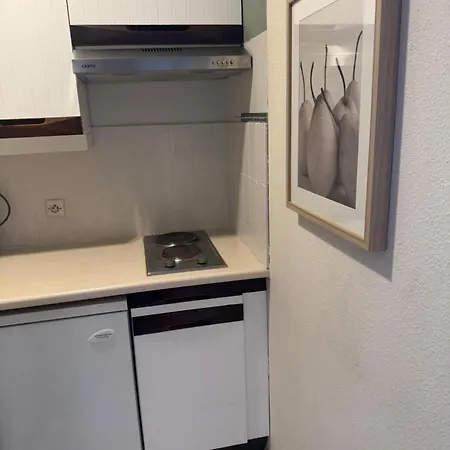 En Front De Avec Balcon شقة Saint-Raphaël